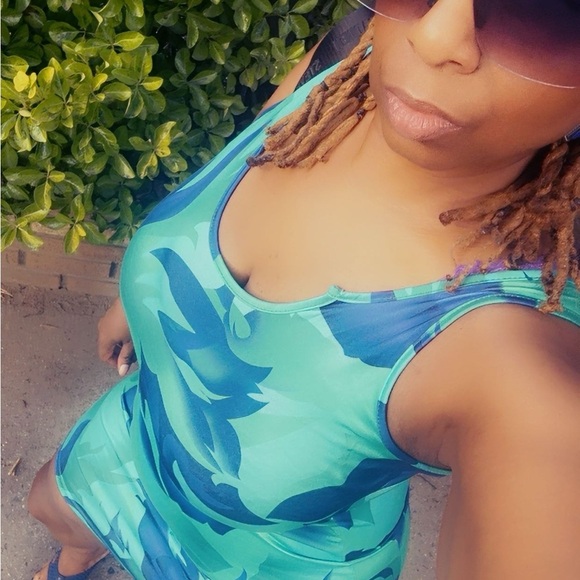 Meet your Posher, Crystal - Picture 11 of 14